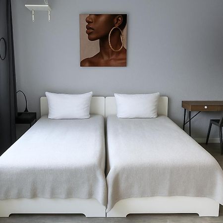 Vaz Apartments Essen, Kueche, Wlan, Tv, Netflix, Ca 15 Min Messe U Hbf Luaran gambar