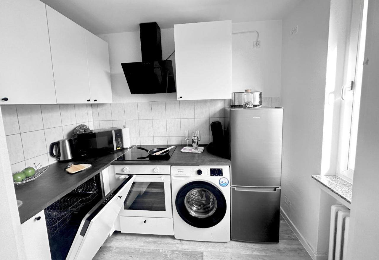 Vaz Apartments Essen, Kueche, Wlan, Tv, Netflix, Ca 15 Min Messe U Hbf Luaran gambar