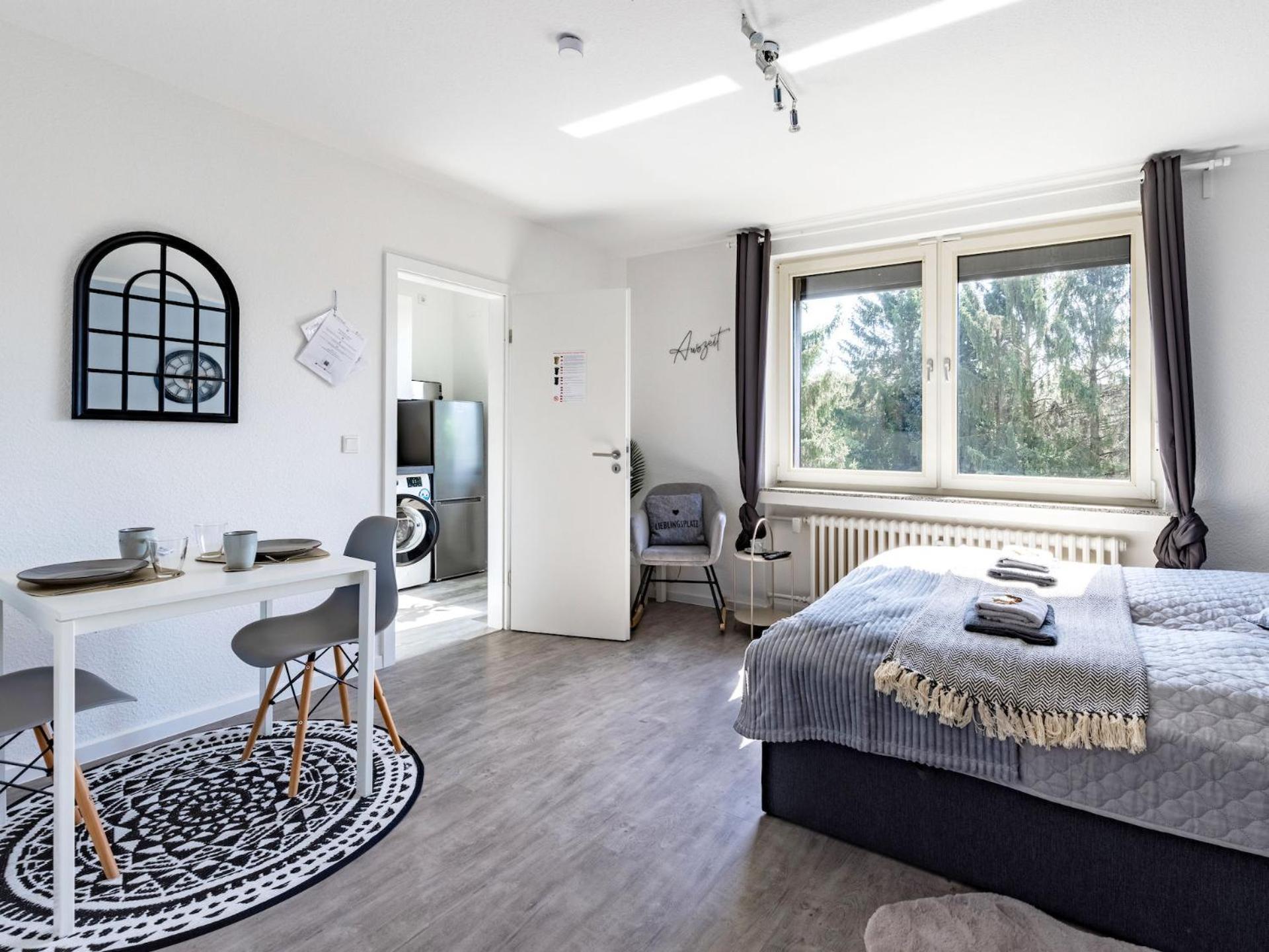 Vaz Apartments Essen, Kueche, Wlan, Tv, Netflix, Ca 15 Min Messe U Hbf Luaran gambar