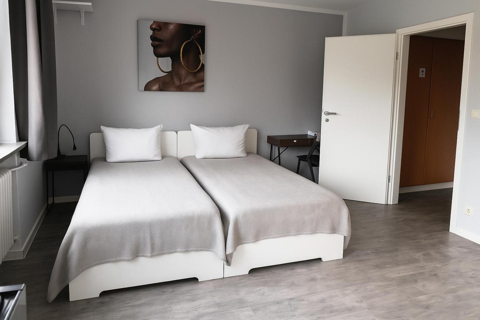 Vaz Apartments Essen, Kueche, Wlan, Tv, Netflix, Ca 15 Min Messe U Hbf Luaran gambar